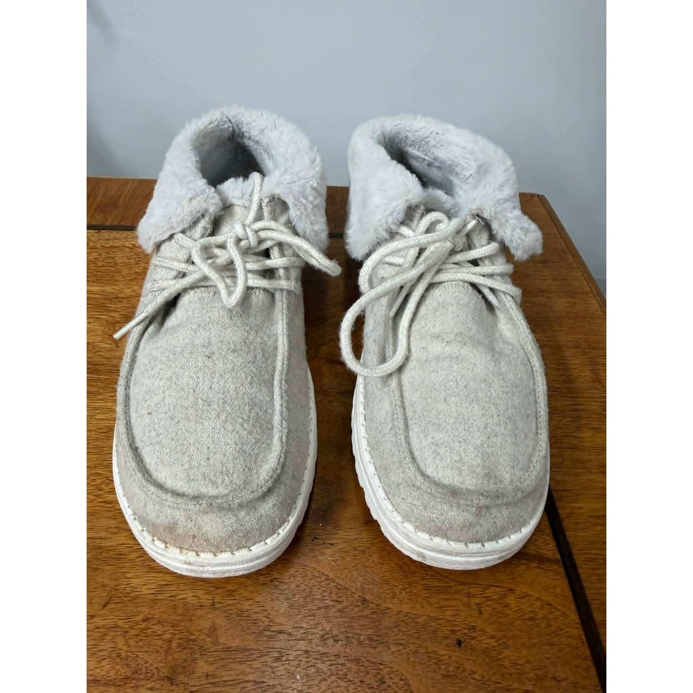 Hey Dude Womens 8 Cream Faux Fur Lined Lace Up Ankle Boots 121770150